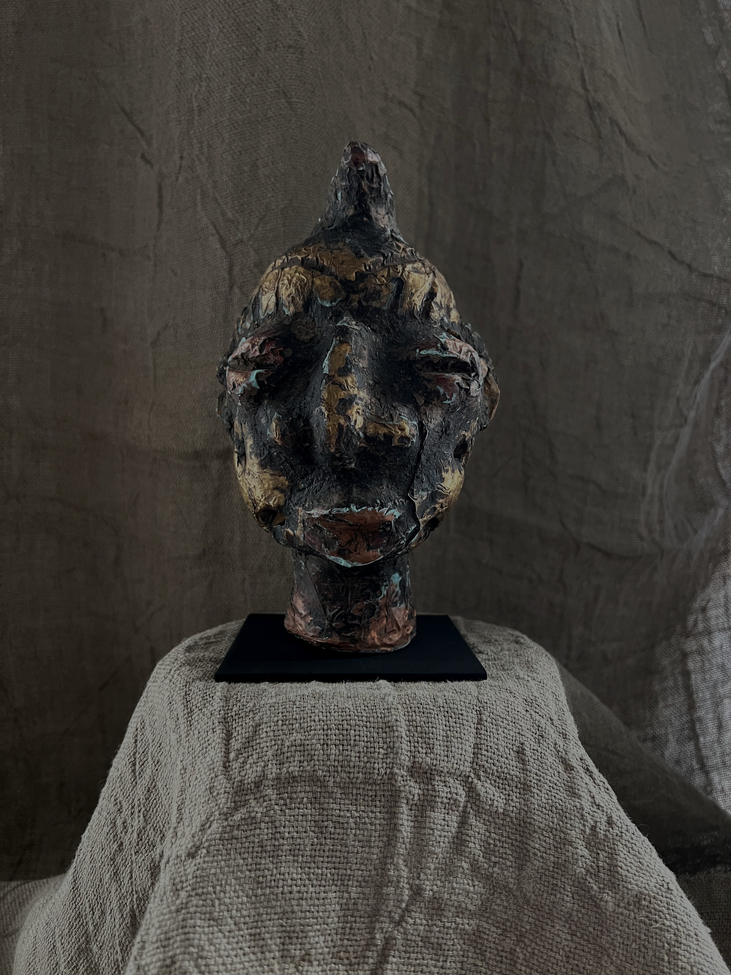 Visage sculpté - Grand format