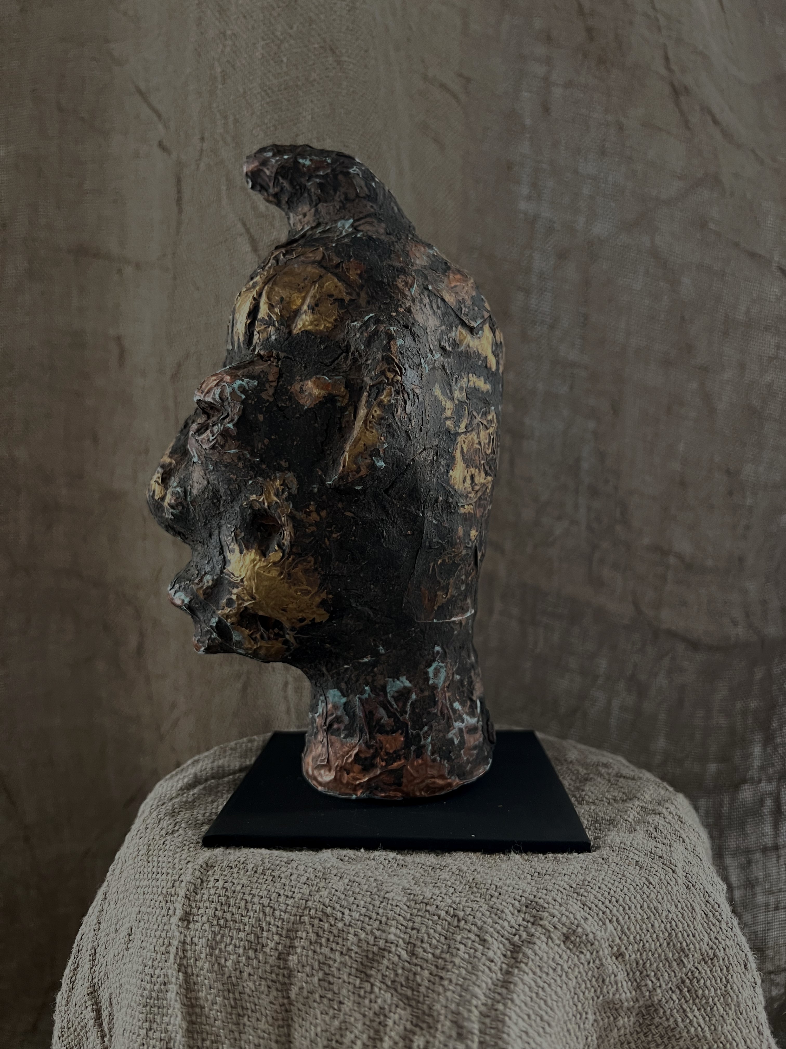Visage sculpté - Grand format