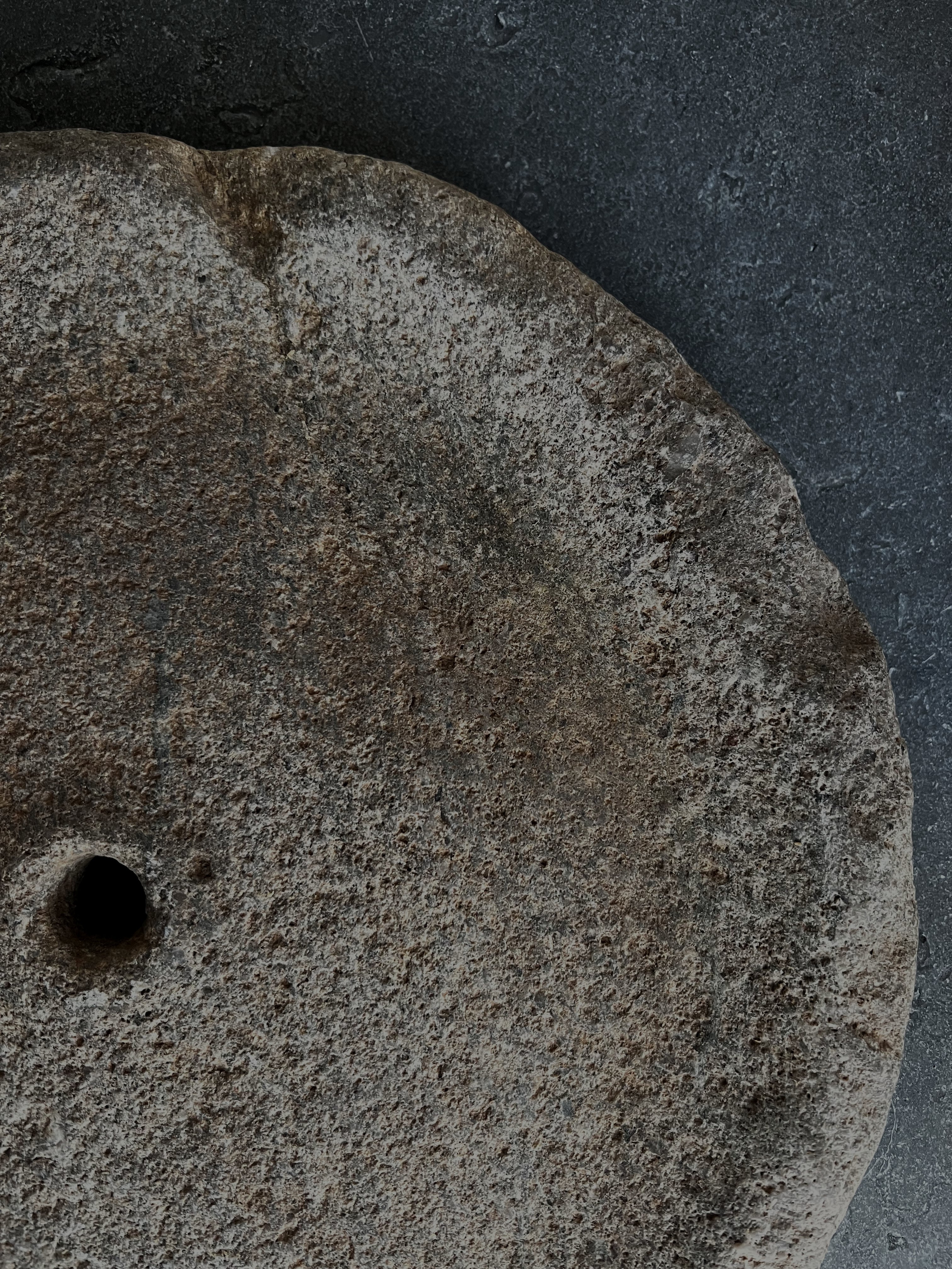 Pierre sculpturale - Ø37cm